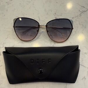 Diff Cora Deo Sunglasses